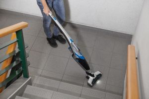 Вертикална прахосмукачка 2 в 1 SENCOR SVC 0740