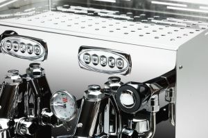 Професионална кафемашина Quickmill URAGANO COMPACT DE