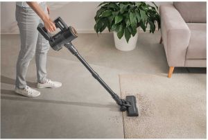 Вертикална безжична прахосмукачка SENCOR SVC 7222BK 3-в-1 