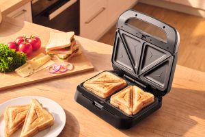 САНДВИЧ ТОСТЕР SENCOR SSM 2200BK
