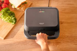 САНДВИЧ ТОСТЕР SENCOR SSM 2200BK